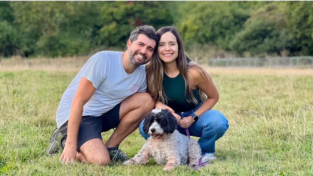 Caro y Juanfe con kelpie en Londrés
